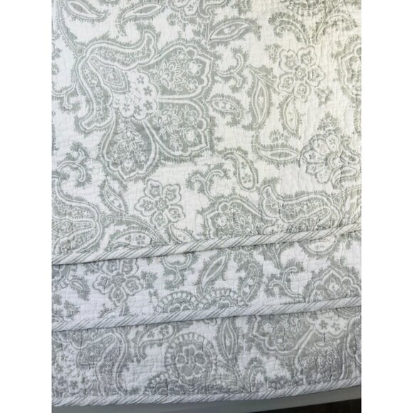3 Tommy Bahama Home Quilted Shams Gray & White Paisley Floral 36" X 20" Cotton - Picture 1 of 6